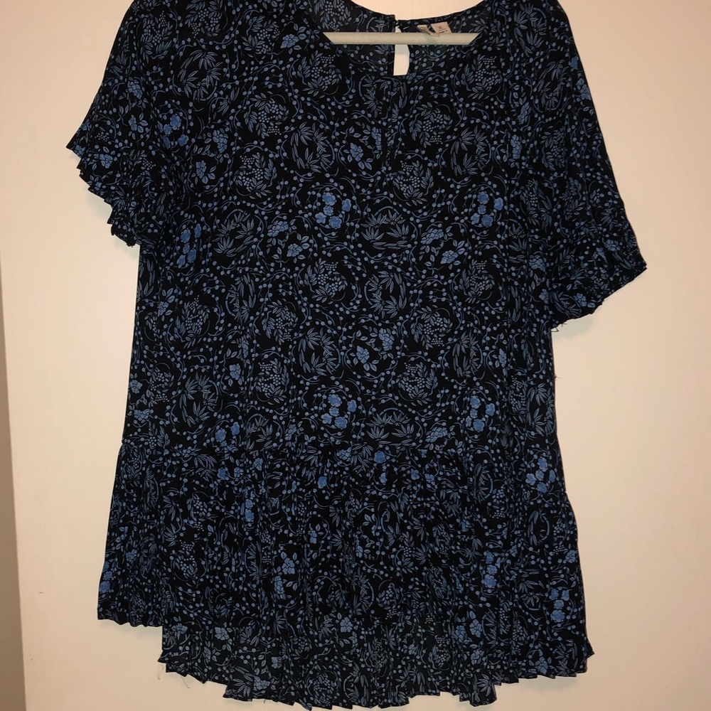 Black & Blue Floral Top